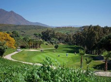 Piso vivienda nueva en el golf a precio increible en Estepona