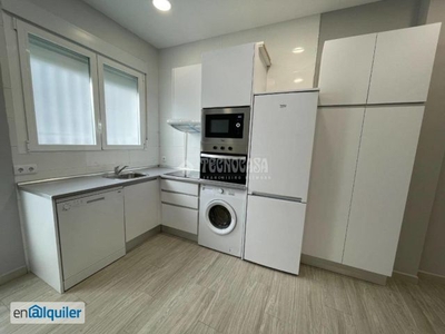 Alquiler piso con 2 habitaciones Ciudad lineal