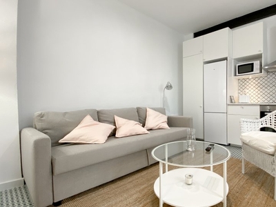 Apartamento de 2 dormitorios en alquiler en Benicalap, Valencia