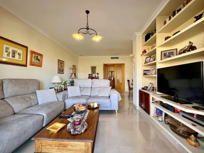 Apartamento en venta en San Pedro de Alcantara, Marbella, Málaga