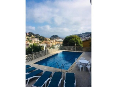 CASA CON PISCINA E IMPRESIONANTES VISTAS AL MAR