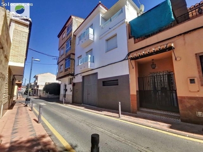 ¡Casa seminueva junto a Residencia de la Diputación en Armilla¡