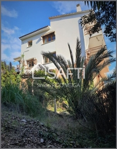 Chalet en venta en Cervelló, Barcelona