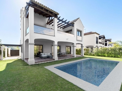 Estepona villa en venta