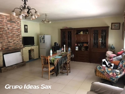 House for sale in Sax