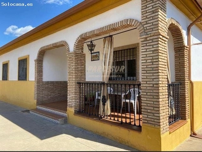 ZONA RONTONDAS CTRA. AEROPUERTO - Parcela de 1.000 m2 con casa de 100 m2, piscina, barbacoa.