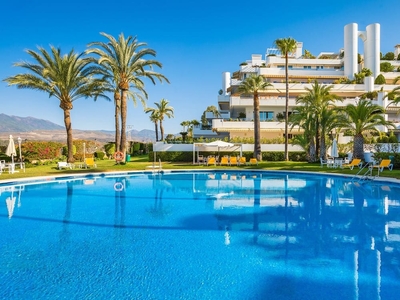 Apartamento en venta en Golden Mile, Marbella, Málaga