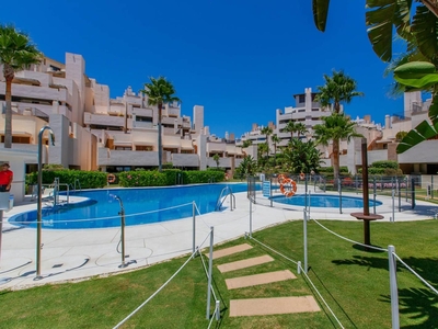 Apartamento en venta en Kempinski, Estepona, Málaga