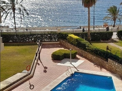 Apartamento en venta en Playa de Fontanilla, Marbella, Málaga