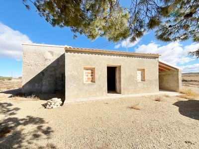 Casa con terreno en Alhama de Murcia
