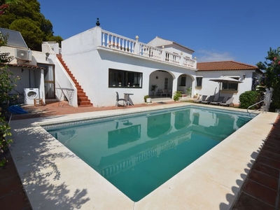 Chalet en venta en Estepona, Málaga