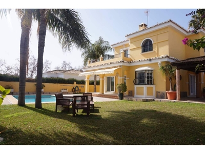 Chalet en venta en Puerto Marina, Benalmádena, Málaga