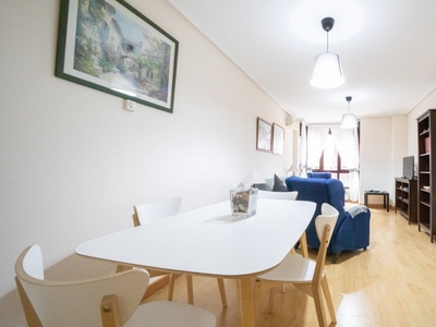 Encantador apartamento de 3 dormitorios en alquiler en Usera, Madrid