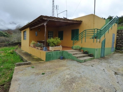 Casa con terreno en La Orotava
