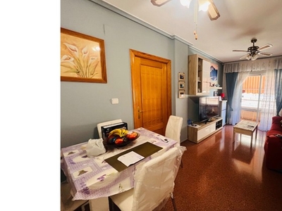 Apartamento de 2 Dormitorios en Venta a 650m de la Playa en el centro de Torrevieja