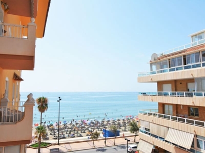 Apartamento en venta en Playa de los Boliches, Fuengirola, Málaga