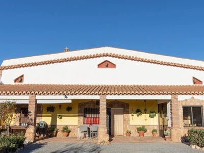 Chalet en venta en Benalúa de Guadix, Granada