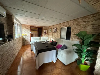 Casa adosada en venta en Avenida Elvas en Avenida de Elvas-Campus por 167,000 €