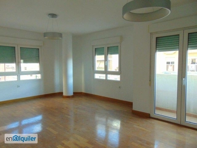 Alquiler piso obra nueva trastero Ronda sur