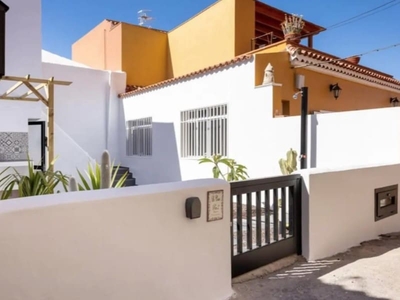 Chalet en venta en El Rio de Arico, Arico, Tenerife