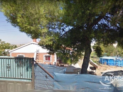Chalet independiente con terreno en venta en la Calle Murillo' Yeles