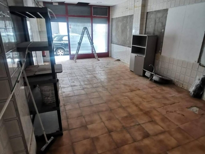 Local comercial vilallonga 15 Reus Ref. 93028225 - Indomio.es