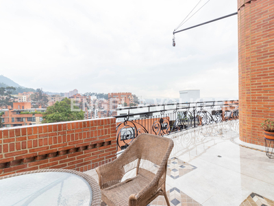 Penthouse con terraza para venta en Rosales