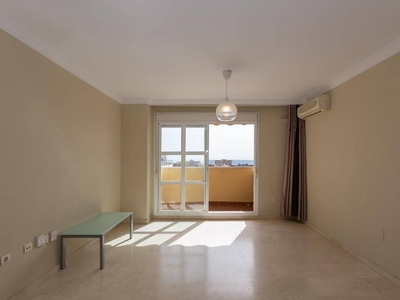 Venta Ático en Avenida Inmaculada Concepción Benalmádena. Con terraza