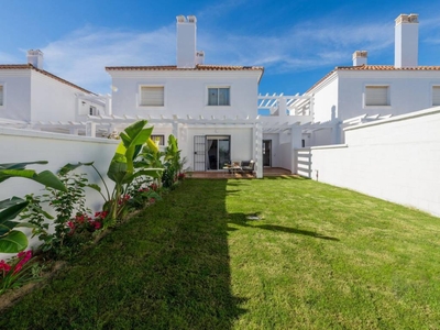 Venta Casa adosada Algeciras. Con terraza 82 m²