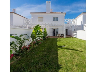 Venta Casa adosada en Calle Cabo Tres Forcas 8 Algeciras. Buen estado con terraza 91 m²