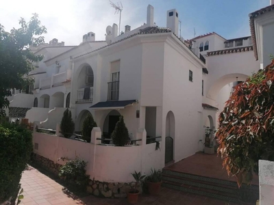Venta Casa adosada en Calle opalo Mijas. Buen estado con terraza 170 m²