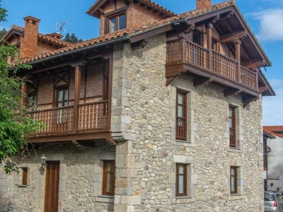 Venta Casa adosada en prellezo Val de San Vicente. Con terraza 300 m²