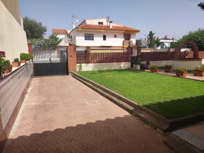 Venta Casa unifamiliar Algeciras. 359 m²