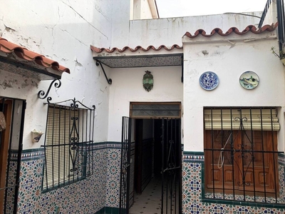 Venta Casa unifamiliar Algeciras. A reformar con terraza 125 m²