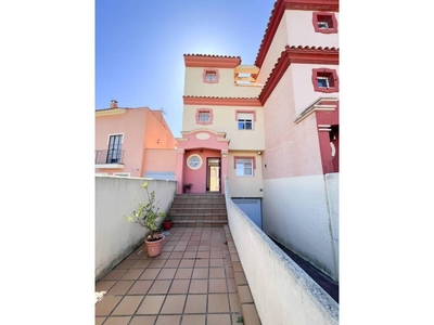 Venta Casa unifamiliar Algeciras. Buen estado con terraza 132 m²