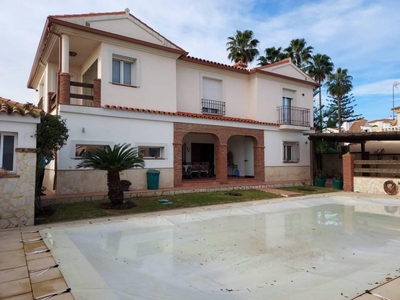 Venta Casa unifamiliar Algeciras. Buen estado con terraza 378 m²