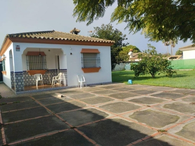 Venta Casa unifamiliar Chiclana de la Frontera. 100 m²