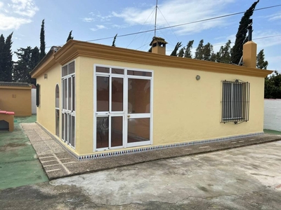 Venta Casa unifamiliar Chiclana de la Frontera. 120 m²