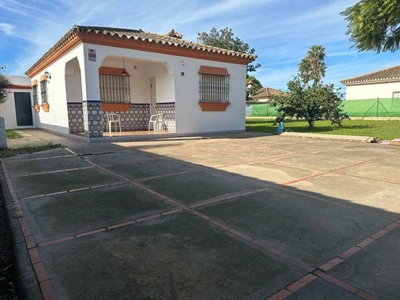 Venta Casa unifamiliar Chiclana de la Frontera. Buen estado con terraza 800 m²