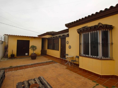 Venta Casa unifamiliar Chiclana de la Frontera. Con terraza 154 m²
