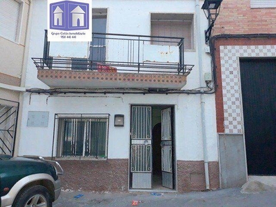 Venta Casa unifamiliar Cogollos de La Vega. Con terraza 205 m²