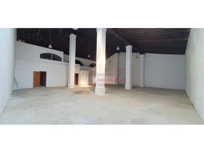 Venta Casa unifamiliar en C. Conocedores 24 Jerez de la Frontera. Buen estado plaza de aparcamiento 399 m²