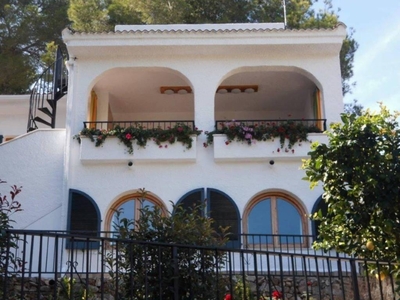 Venta Casa unifamiliar en Calle Columbreta Grande Alcalà de Xivert-Alcossebre. Buen estado con terraza 375 m²