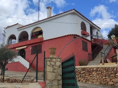 Venta Casa unifamiliar en carretera las fuentes alcossebre Alcalà de Xivert-Alcossebre. Con terraza 330 m²