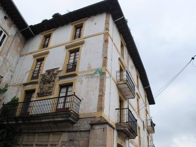 Venta Casa unifamiliar en Reconquista de Sevilla 1 Laredo. Con terraza 1815 m²