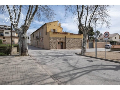 Venta Casa unifamiliar Garriguella. Buen estado con terraza 488 m²