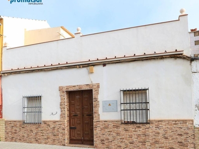 Venta Casa unifamiliar Puente Genil. Con balcón