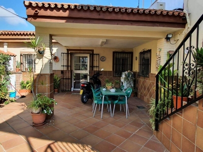 Venta Chalet Algeciras. Plaza de aparcamiento calefacción central 100 m²