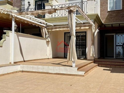 Venta Chalet en Calle Puerto Caleta 67 Vélez-Málaga. Buen estado plaza de aparcamiento con balcón 250 m²