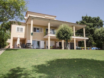 Venta Chalet en Paseo del Parque San Roque. Buen estado 495 m²